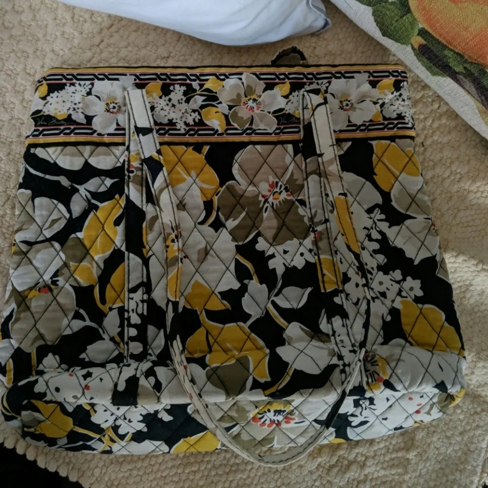 Vera Bradley quilted tote bag floral - Picture 8 of 8